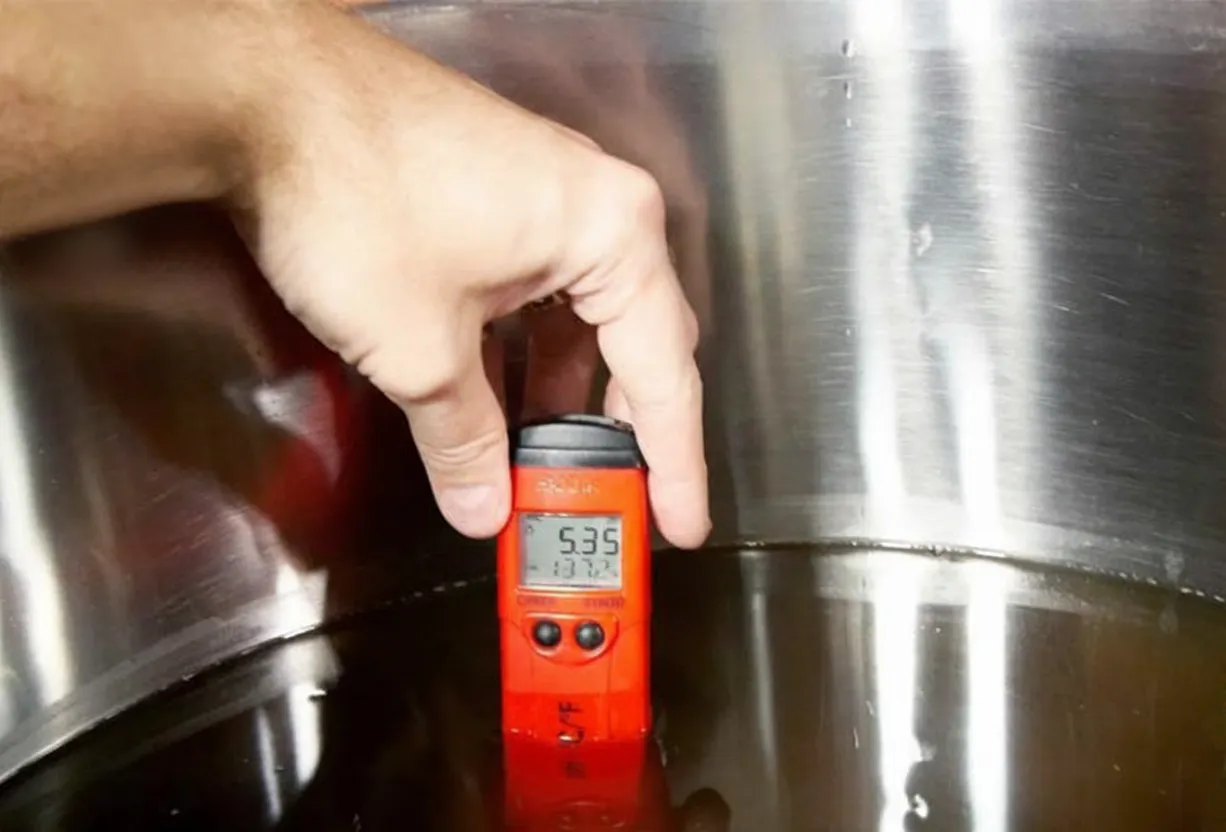 Sensor-Sensores de pH como Aliados Clave en la Fermentación de cervezas y vinos_Sensores de pH-peru-CERTIMET Sensor-Sensores de pH como Aliados Clave en la Fermentación de cervezas y vinos_Sensores de pH-peru-CERTIMET