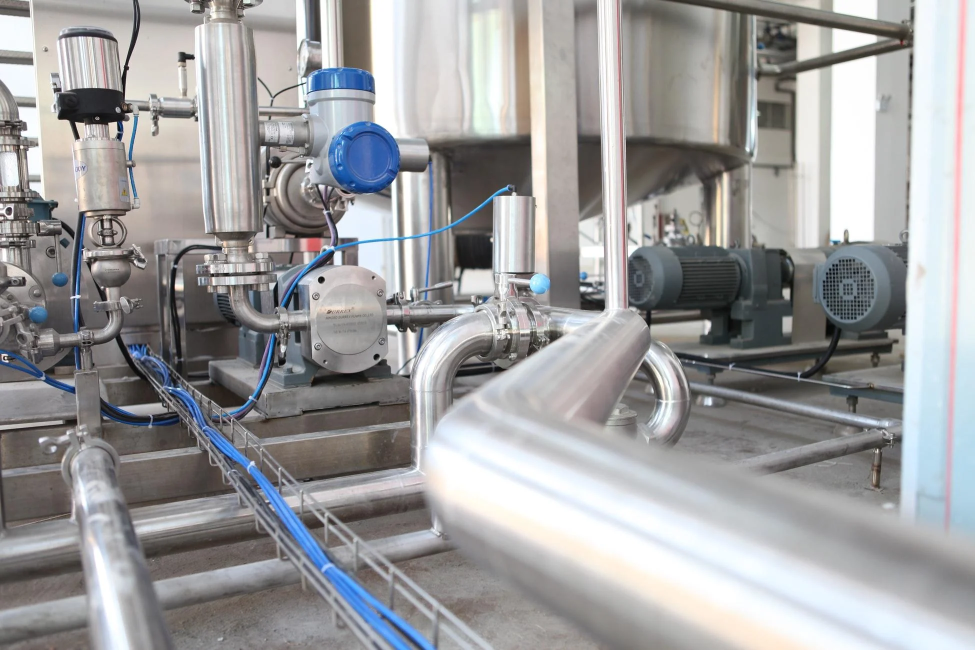 Optimizaci&oacute;n de la limpieza industrial control de pH, sensores y automatizaci&oacute;n eficiente_limpieza industrial automatizada-peru-CERTIMET